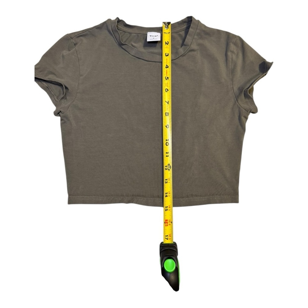 TNA by Aritzia Army Green Crop Top - Picture 6 of 8